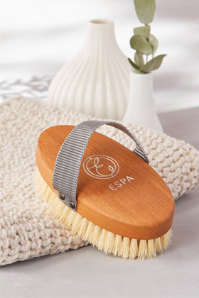 Brosse pour le corps drain